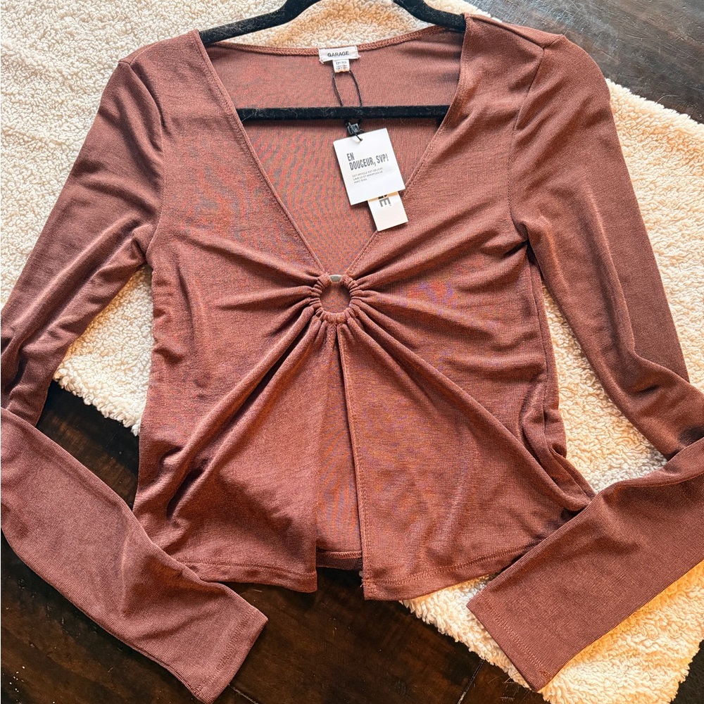 BNWT Garage top
